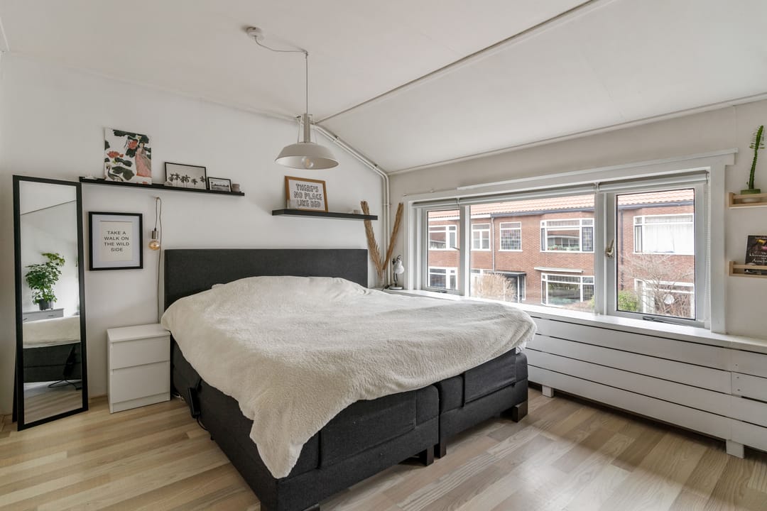 Photo 23 of Obrechtstraat 45