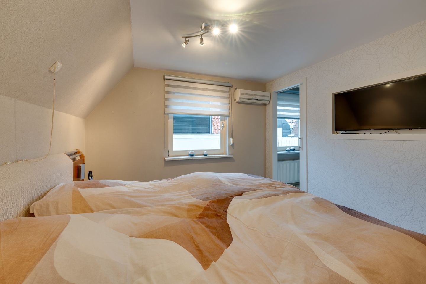 Foto 35 van Havenstraat 4