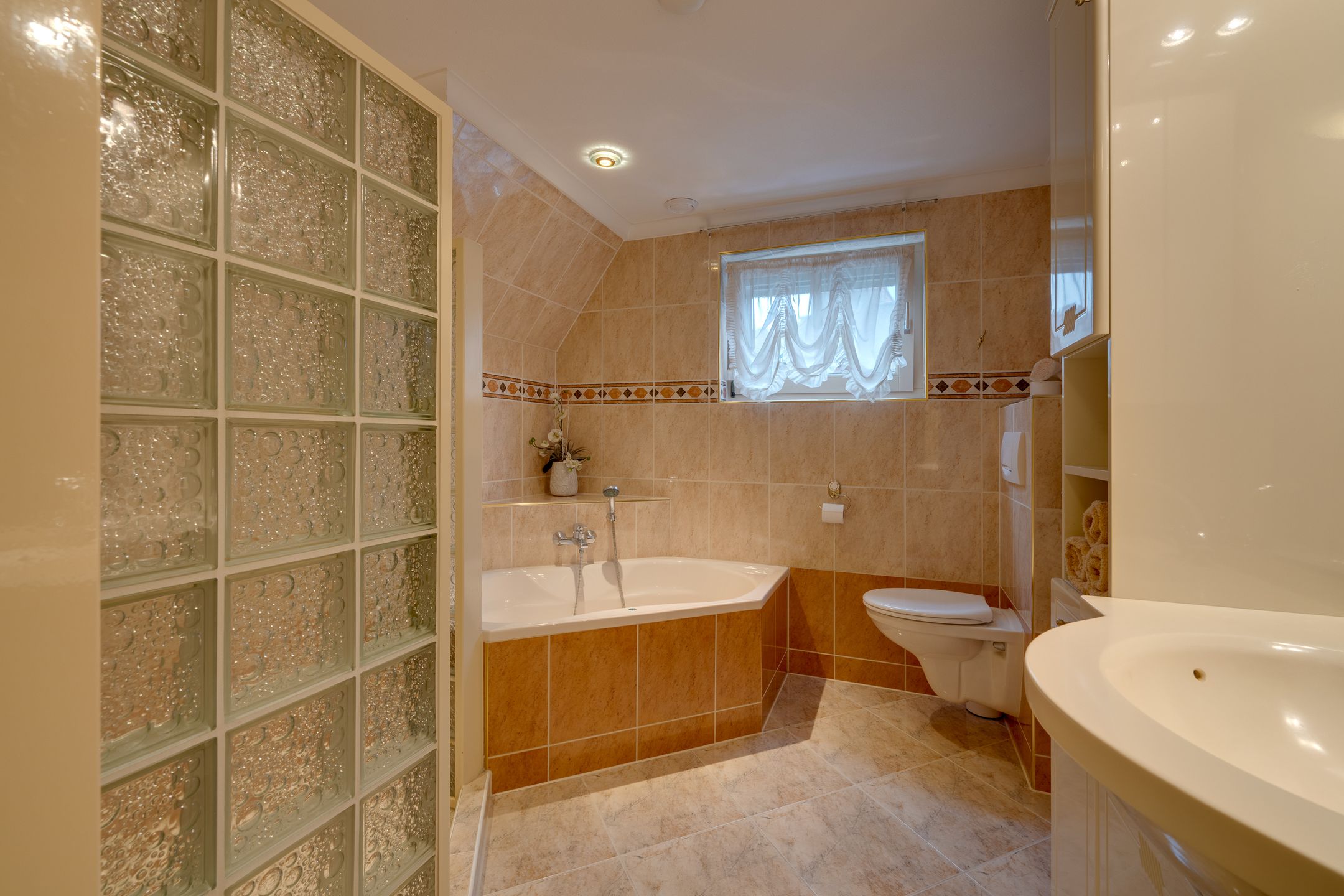 Foto 48 van Havenstraat 4