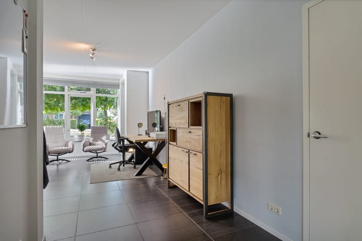 Foto 14 van Nieuwenhoornstraat 5