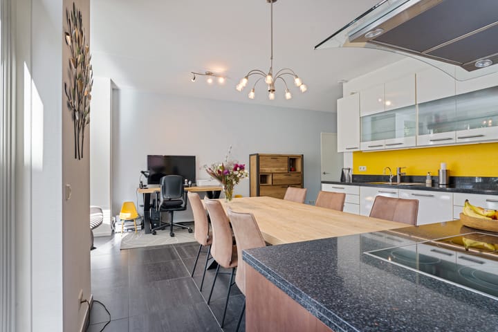 Foto 19 van Nieuwenhoornstraat 5