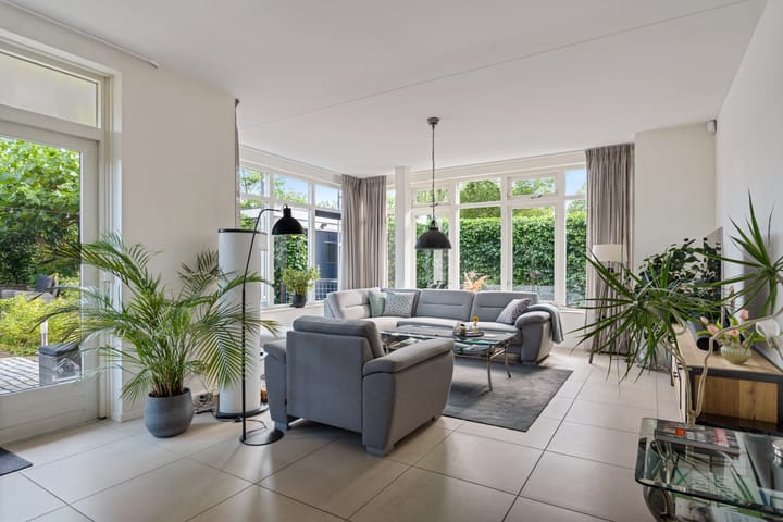 Foto 26 van Nieuwenhoornstraat 5