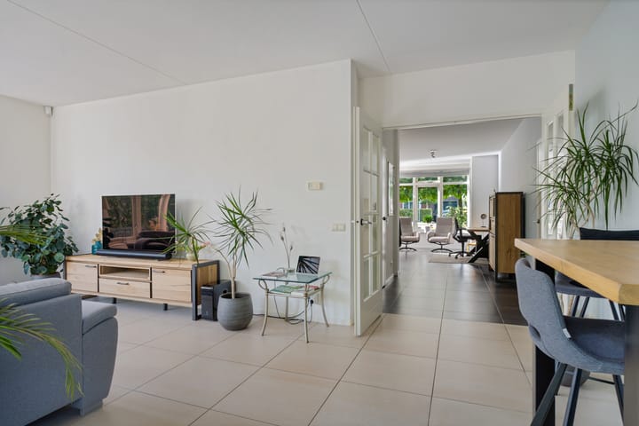 Foto 34 van Nieuwenhoornstraat 5