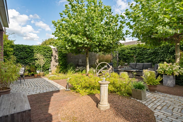 Foto 39 van Nieuwenhoornstraat 5