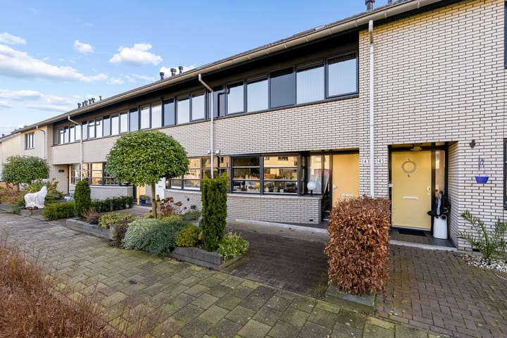 Photo 6 of Jacques Tatilaan 143