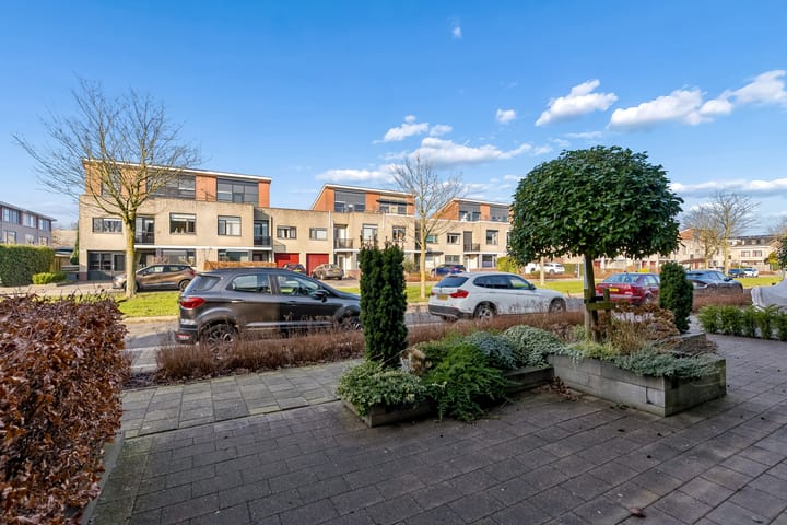 Photo 7 of Jacques Tatilaan 143