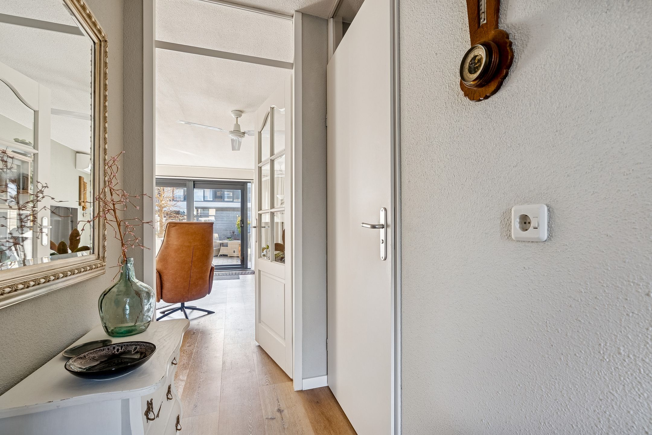 Photo 12 of Jacques Tatilaan 143