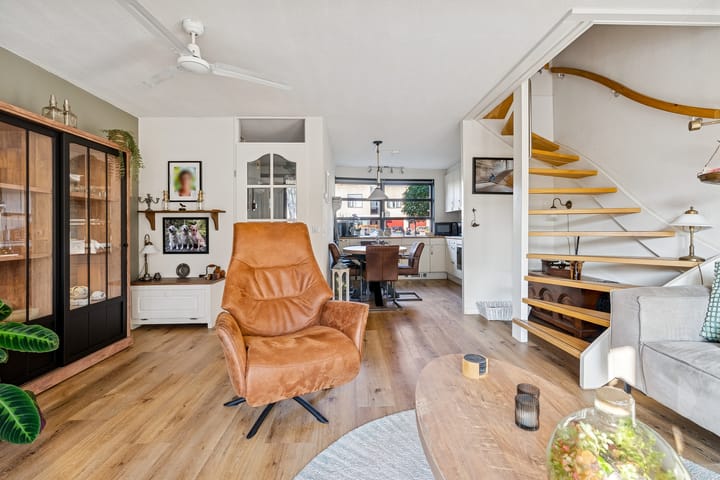 Photo 15 of Jacques Tatilaan 143