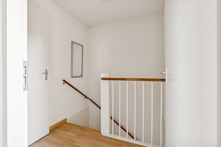 Photo 38 of Jacques Tatilaan 143