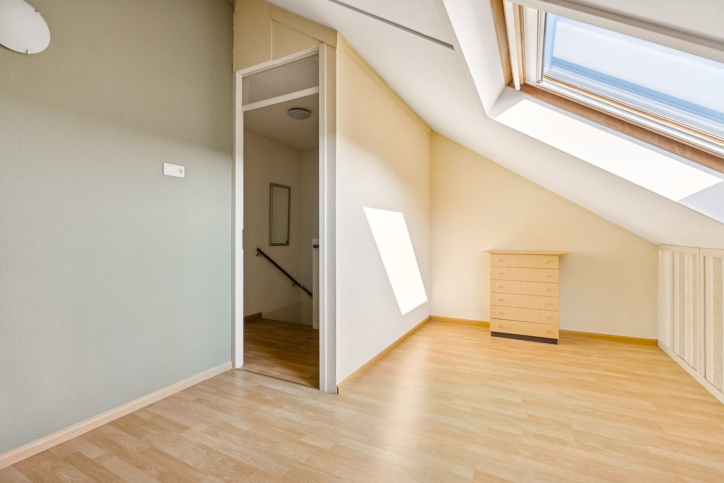 Photo 40 of Jacques Tatilaan 143