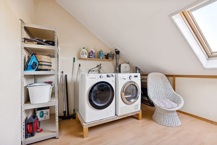 Photo 42 of Jacques Tatilaan 143