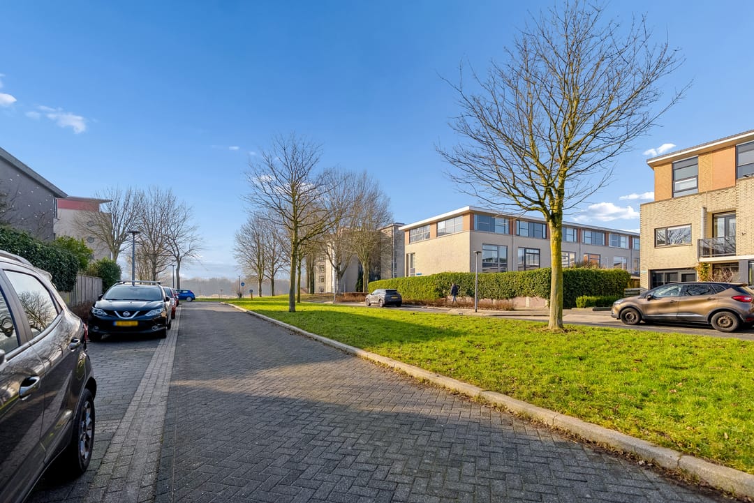 Photo 53 of Jacques Tatilaan 143