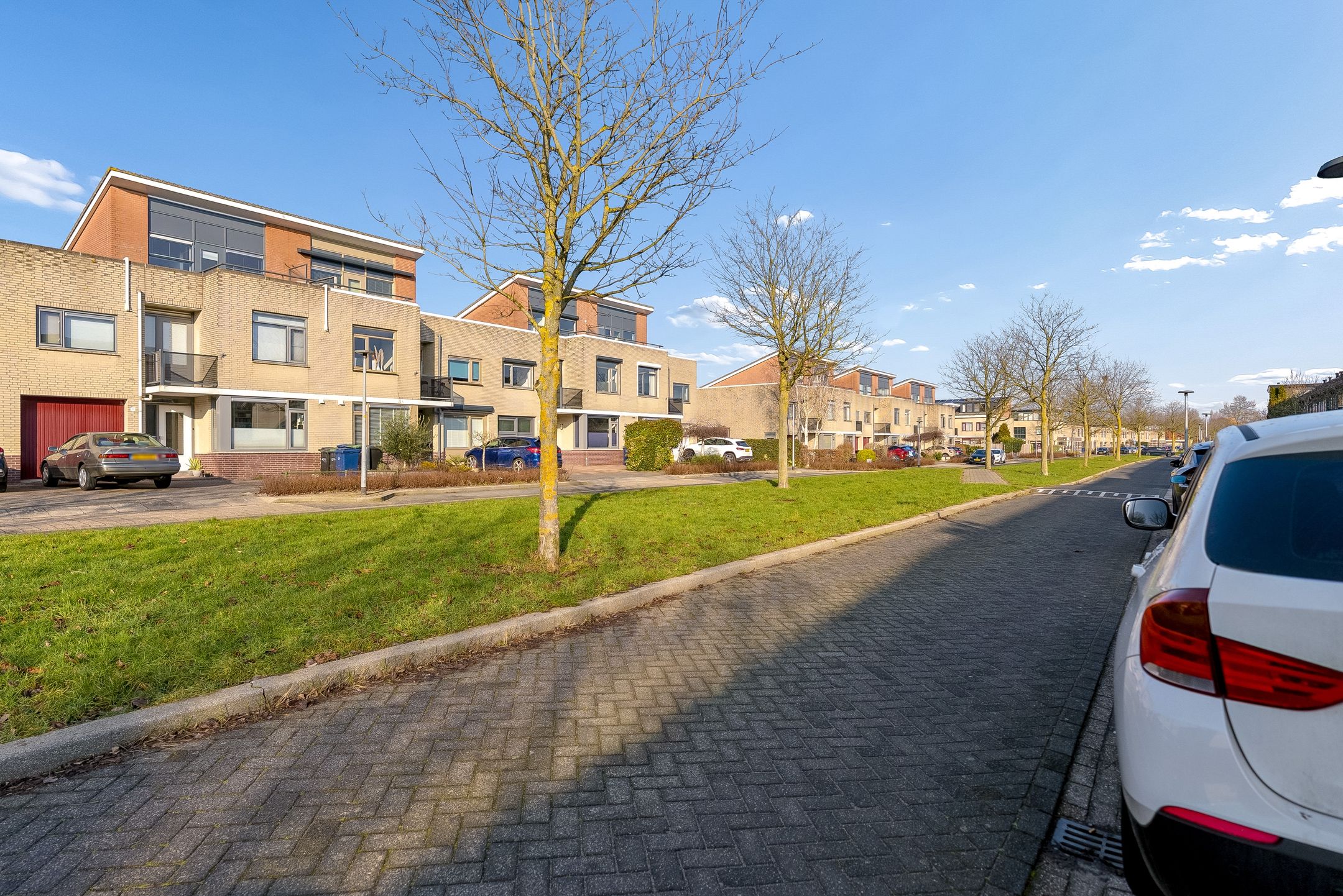 Photo 54 of Jacques Tatilaan 143