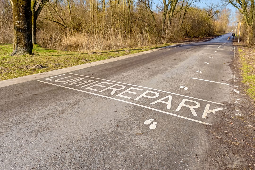 Photo 61 of Jacques Tatilaan 143