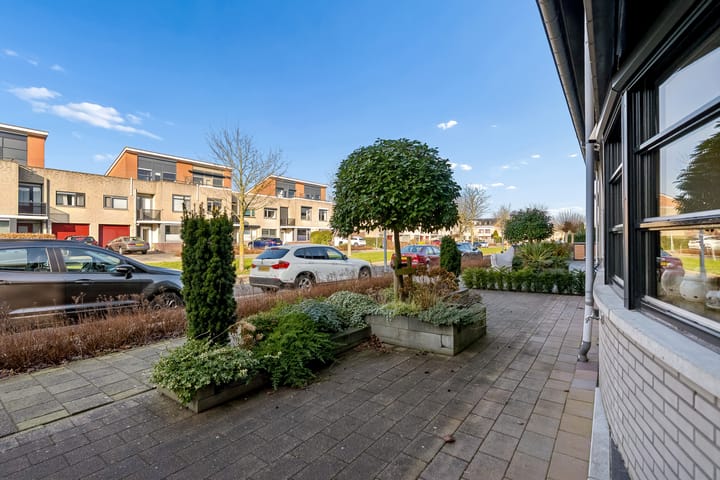 Photo 52 of Jacques Tatilaan 143