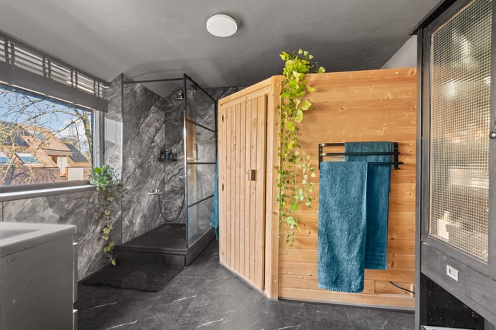 Photo 3 of Toscalaan 12