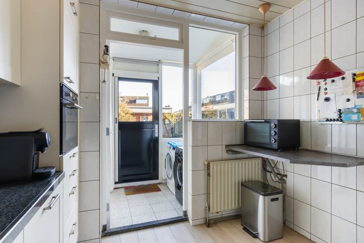 Foto 12 van Veerlaan 14