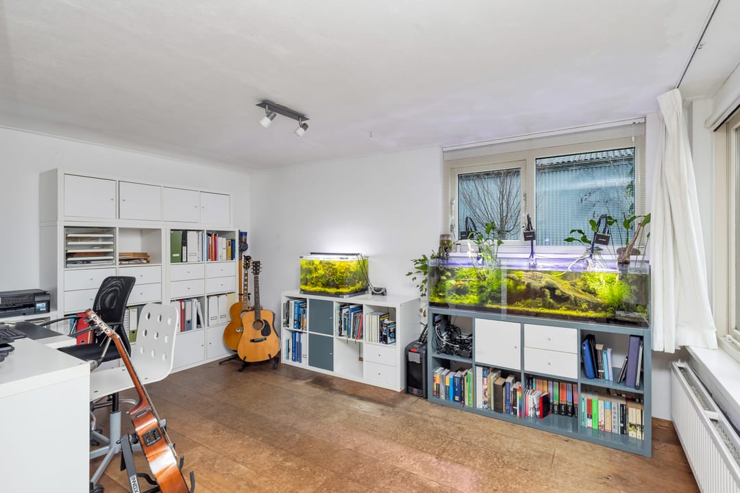 Photo 11 of Maarten Breetstraat 45