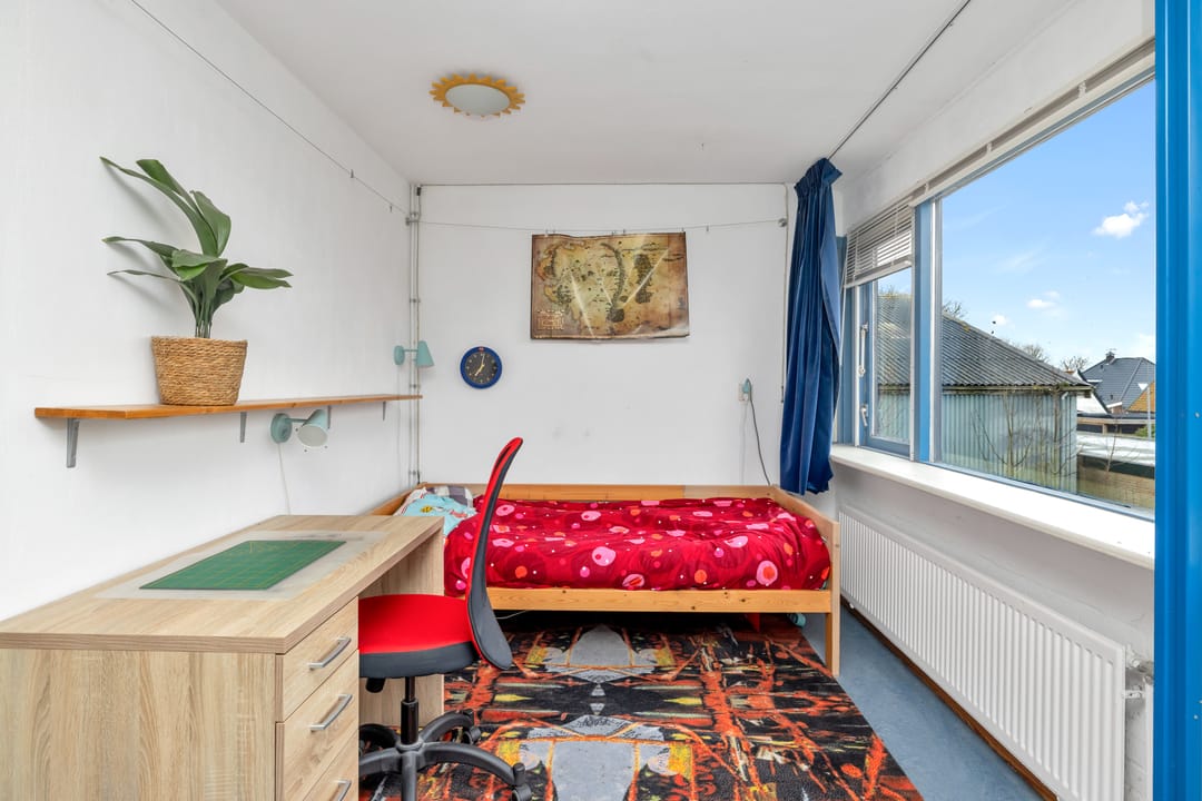 Photo 23 of Maarten Breetstraat 45