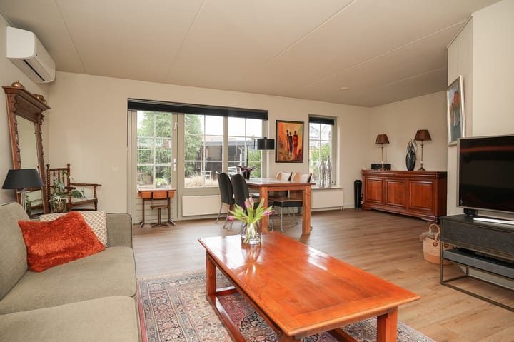 Foto 3 van Van Buurenstraat 8