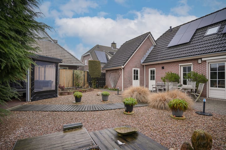 Foto 4 van Van Buurenstraat 8