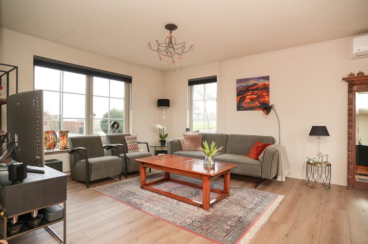 Foto 6 van Van Buurenstraat 8