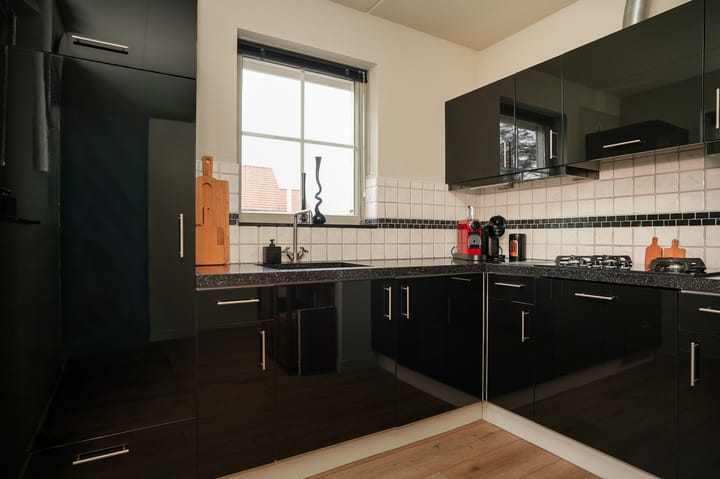 Foto 11 van Van Buurenstraat 8