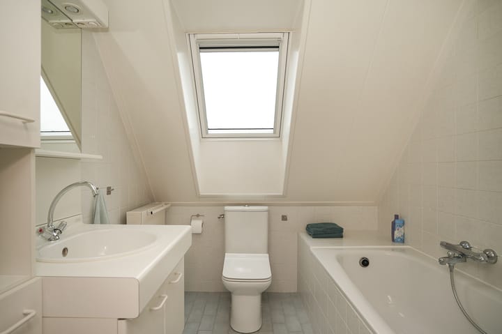 Foto 18 van Van Buurenstraat 8