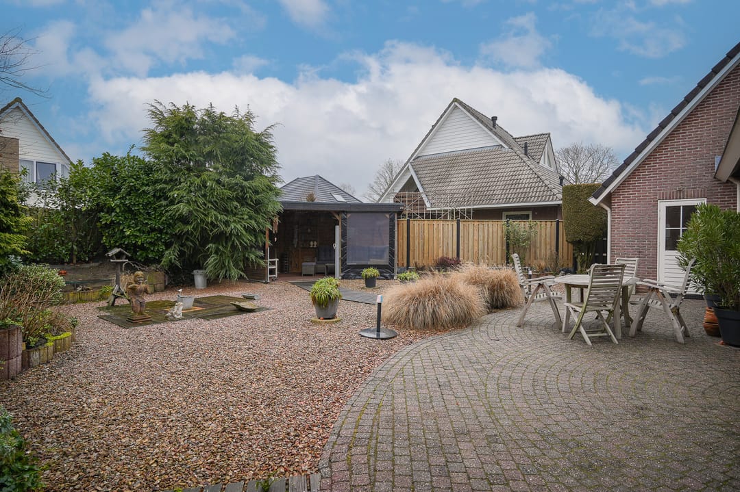 Photo 26 of Van Buurenstraat 8