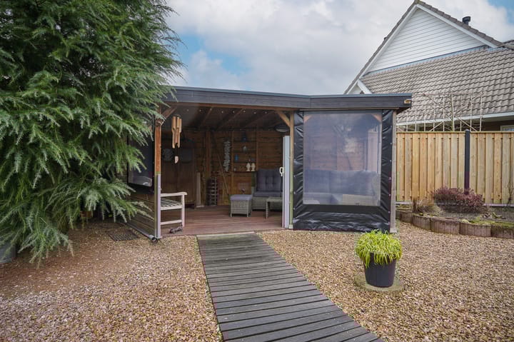 Foto 28 van Van Buurenstraat 8