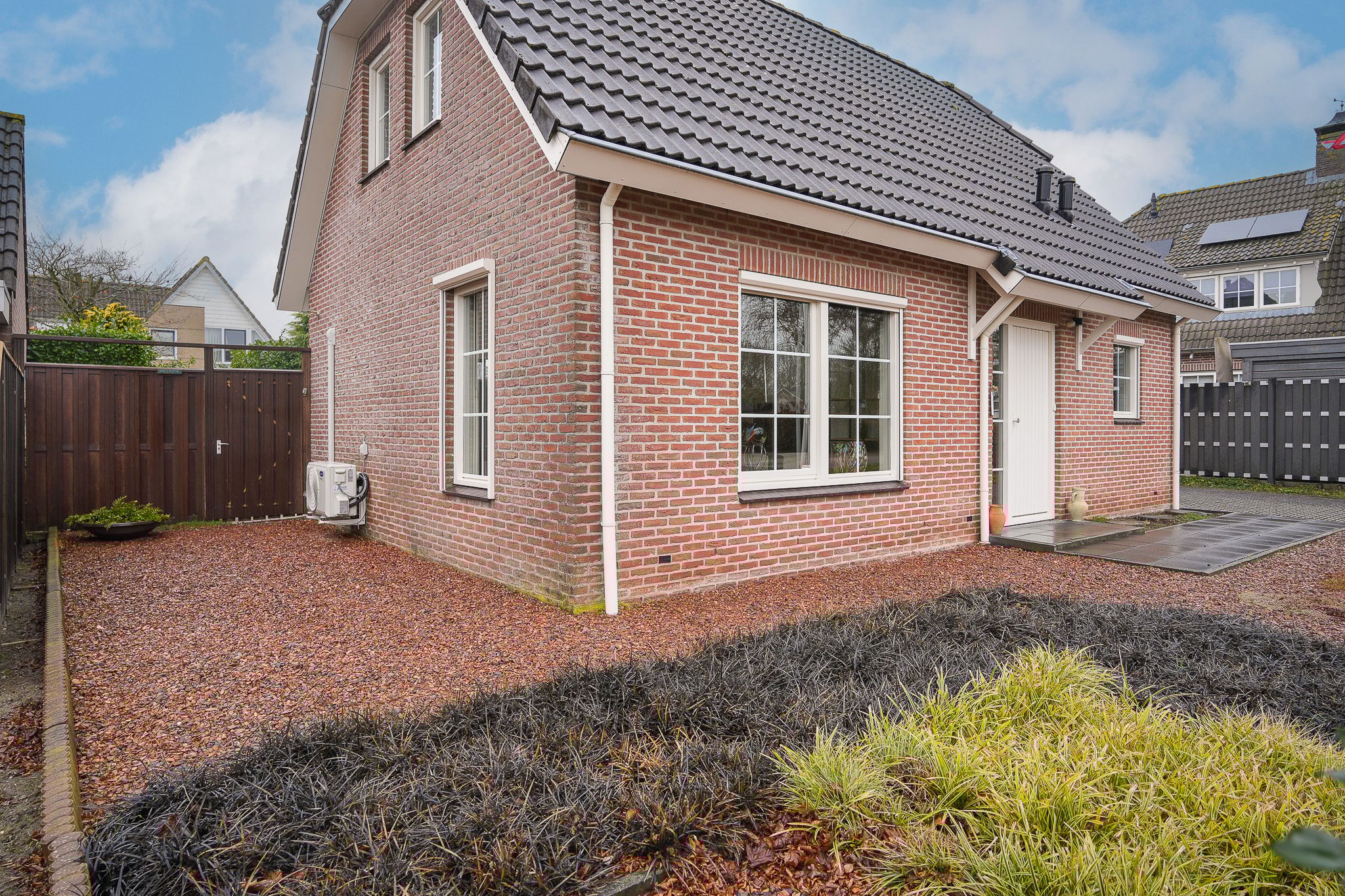 Photo 30 of Van Buurenstraat 8