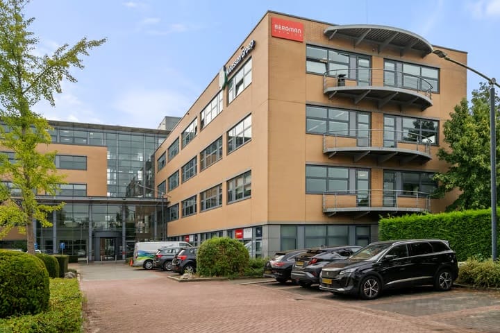 View photo 1 of Meander 601