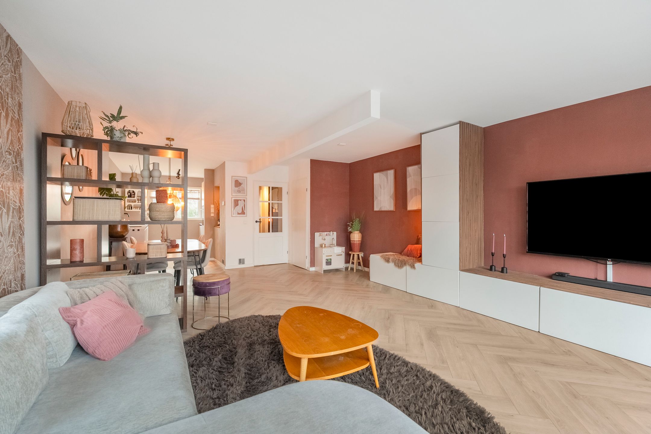 Foto 15 van Houweelstraat 16