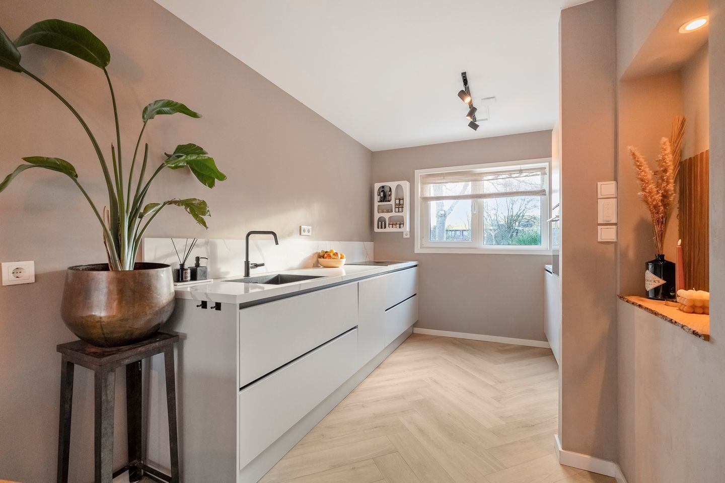 Foto 19 van Houweelstraat 16