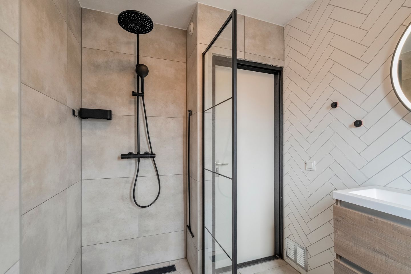 Foto 29 van Houweelstraat 16