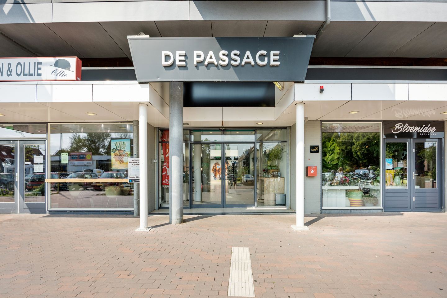 Bekijk foto 2 van Karel Doormanweg 10C - De Passage