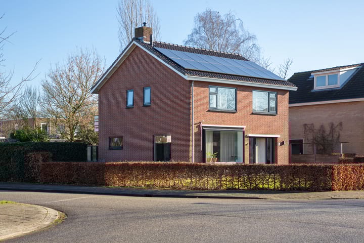 Photo 3 of Rossinistraat 10