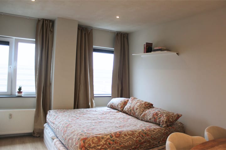 Photo 4 of Van Heenvlietlaan 280-F