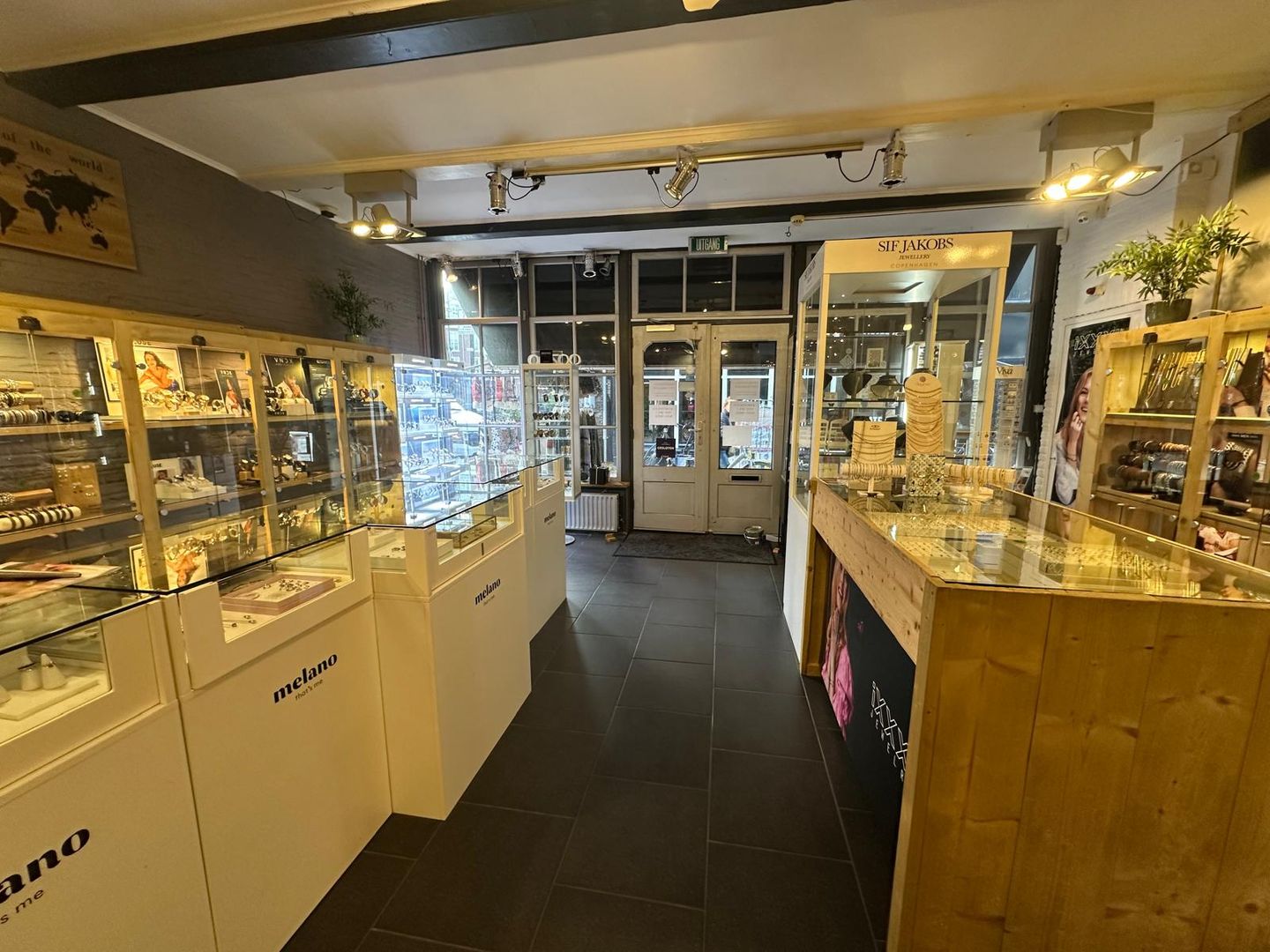 View photo 4 of Grote Kerkstraat 15