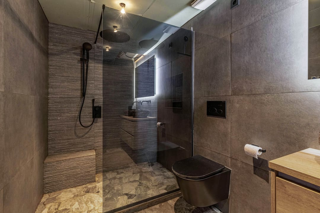 Photo 2 of Wimerts 82