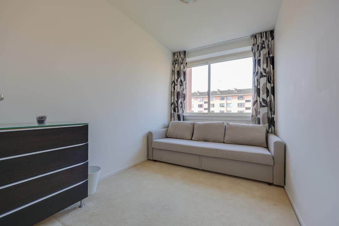 Photo 16 of Adriaan Kluitstraat 4-1