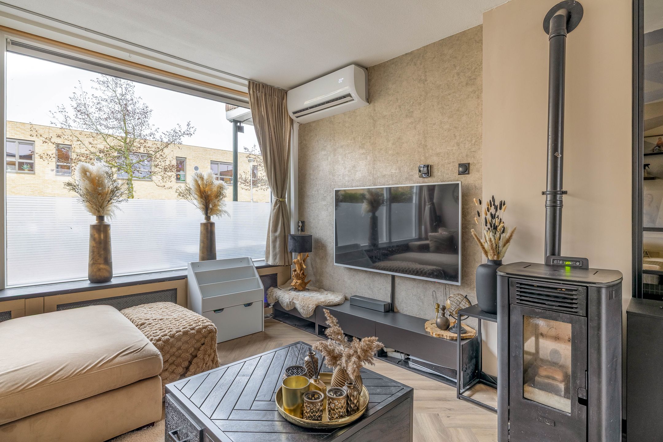 Foto 15 van H W Croeslaan 11