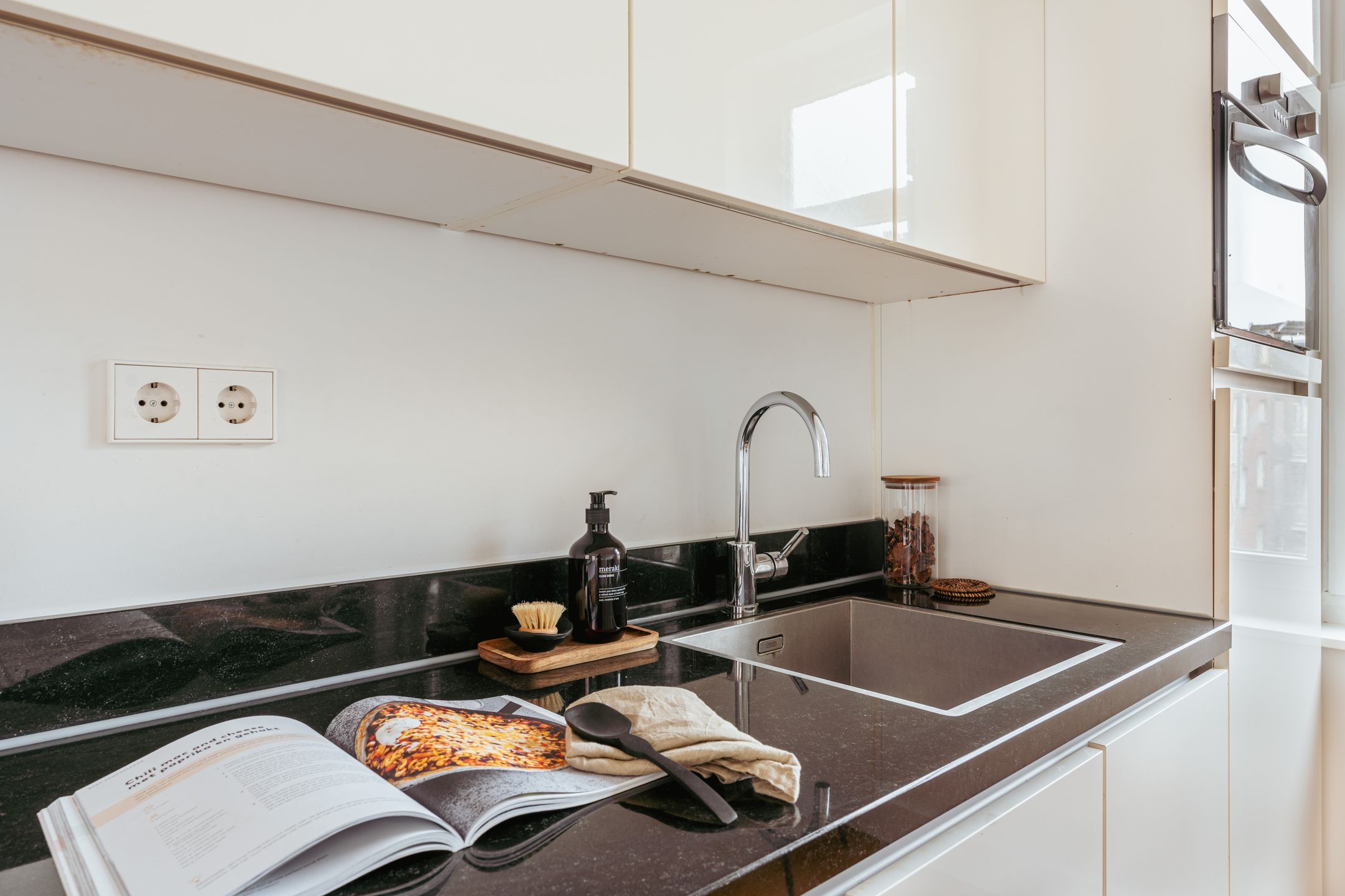 Foto 9 van Tweede Leeghwaterstraat 3-3