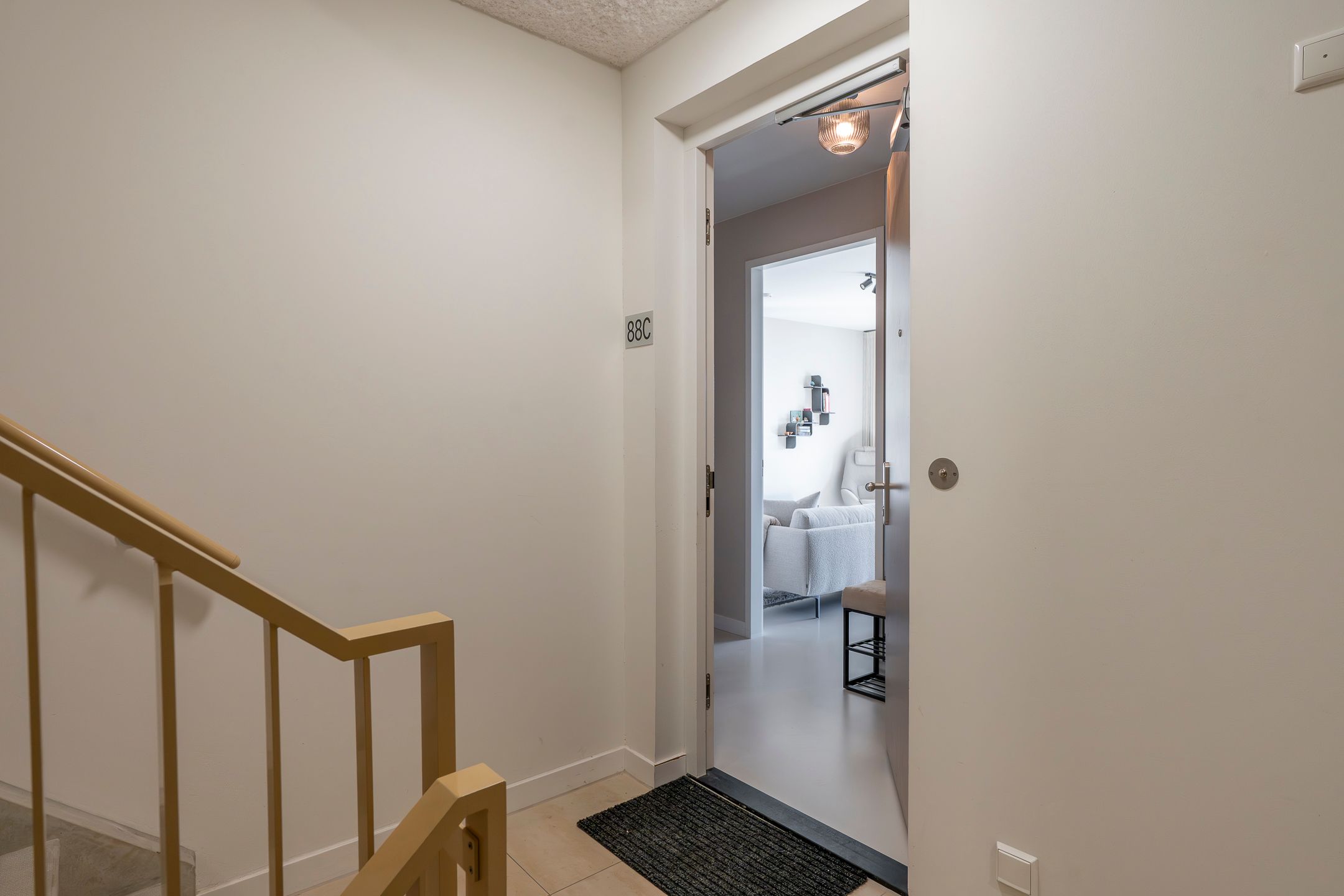 Foto 12 van Madridstraat 88-C