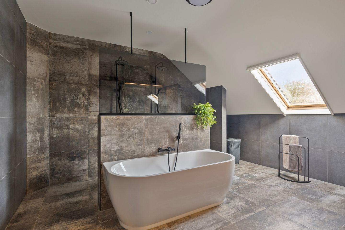 Foto 4 van Molenweg 28-B