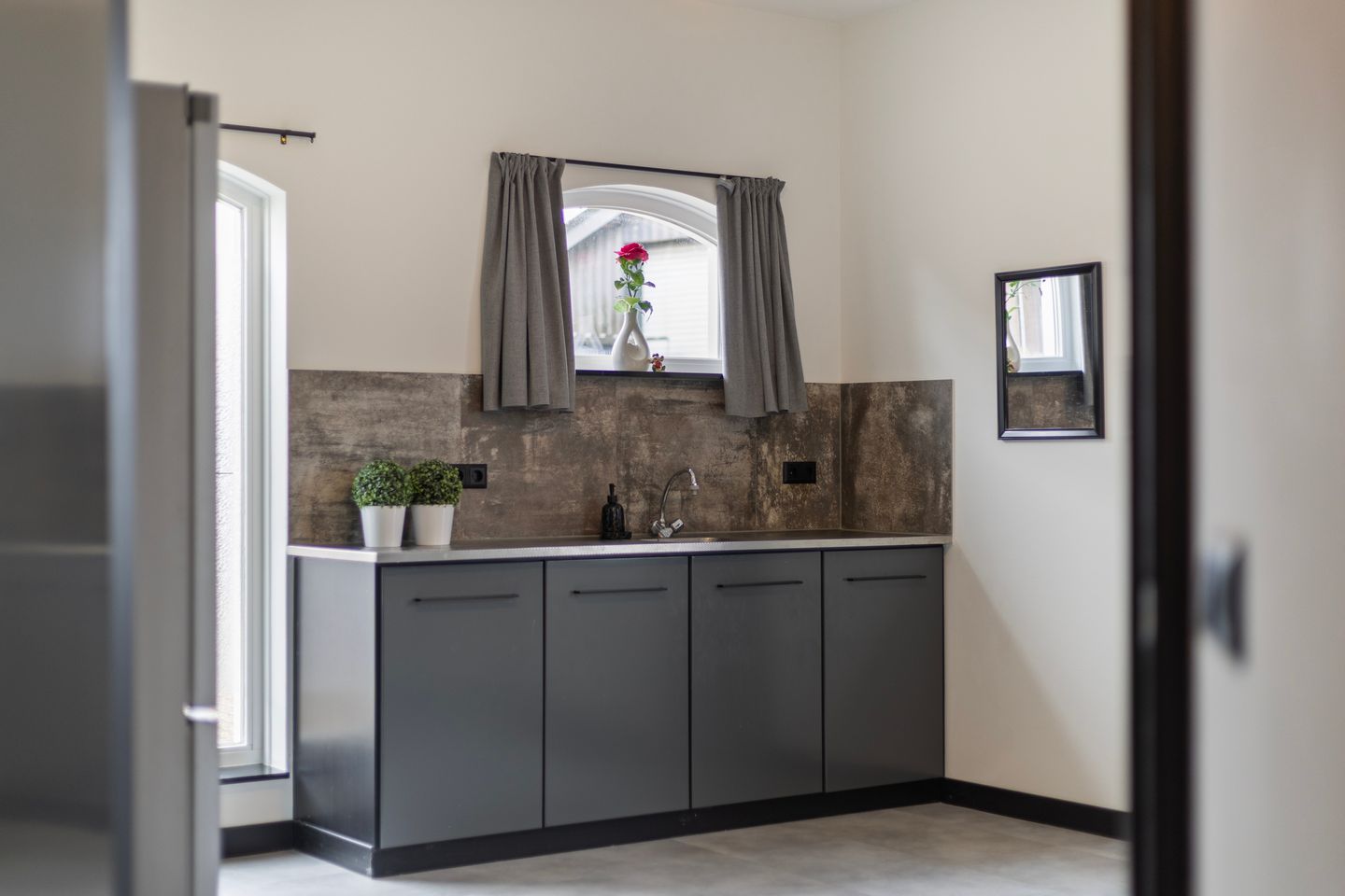 Foto 34 van Molenweg 28-B