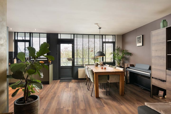 Foto 6 van Henry Moorepassage 50