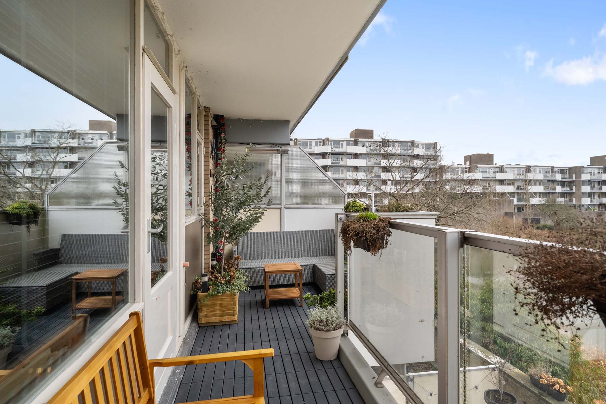 Foto 9 van Henry Moorepassage 50