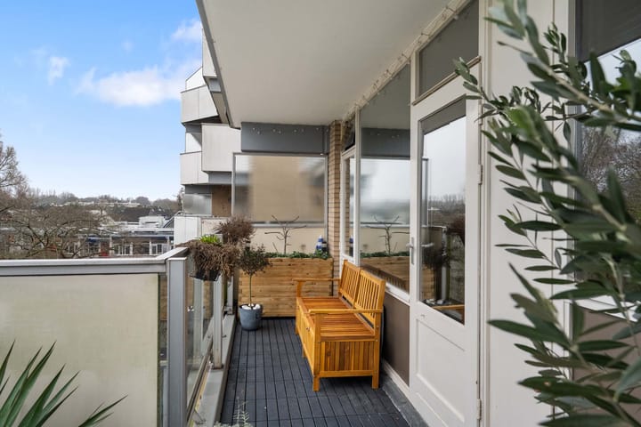 Foto 13 van Henry Moorepassage 50