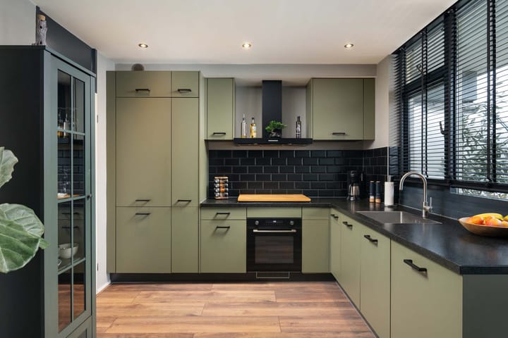 Foto 14 van Henry Moorepassage 50